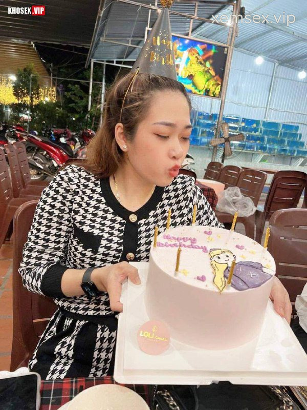 lo-clip-sex-vo-xinh-dam-lon-mup-thich-duoc-chong-du-bdsm-phan-1-hinh-01